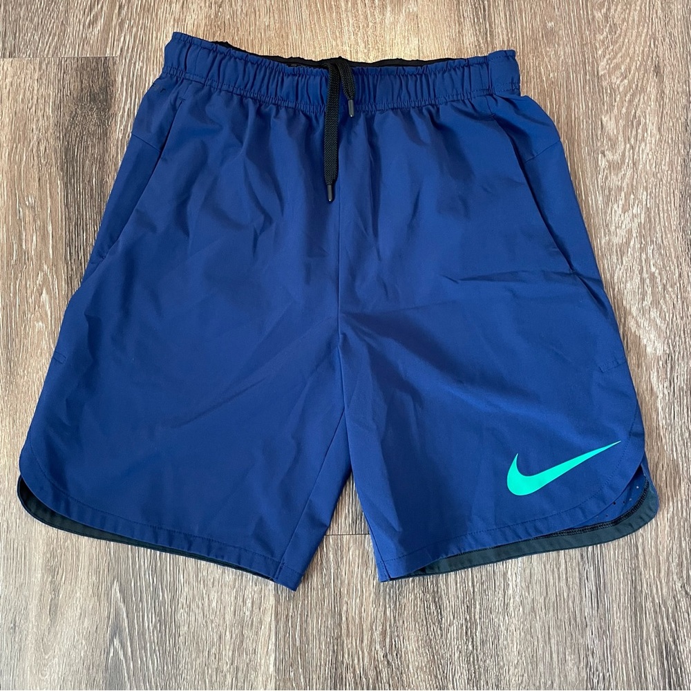 Nike Dri-Fit Shorts - S/M